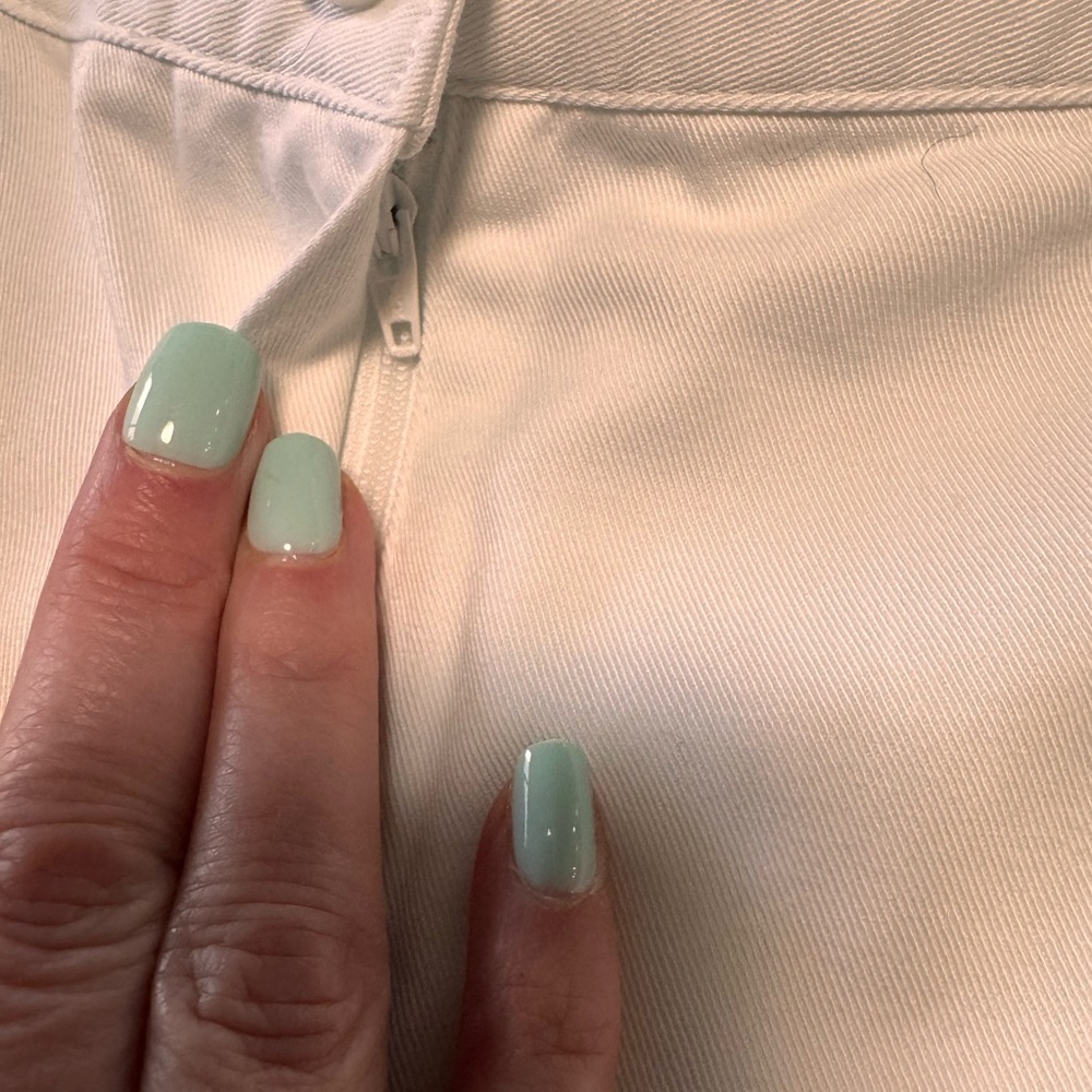 L.L. Bean White Classic Fit Trousers - Picture 4 of 6